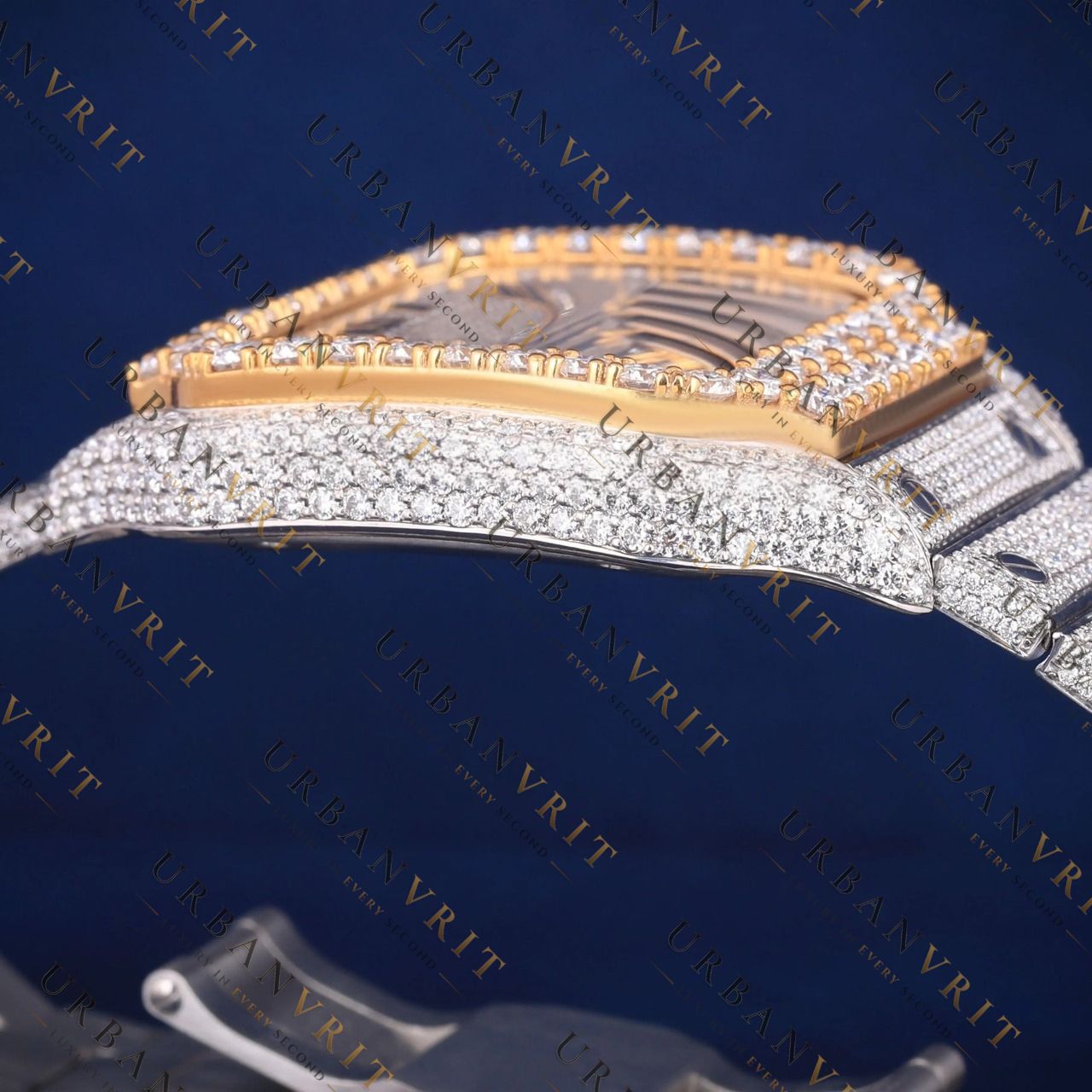 Luxury Two Tone Roman Numeral VVS1 D Color  Moissanite Watch