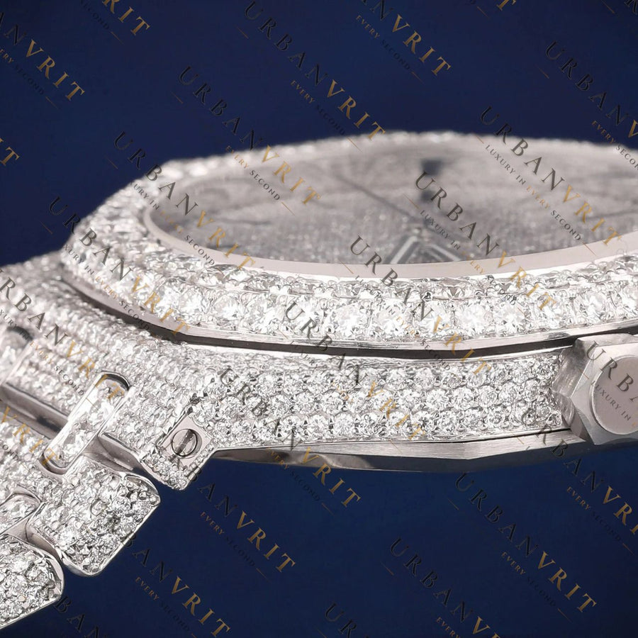 Luxury Nautilus VVS1 D Color Moissanite Watch