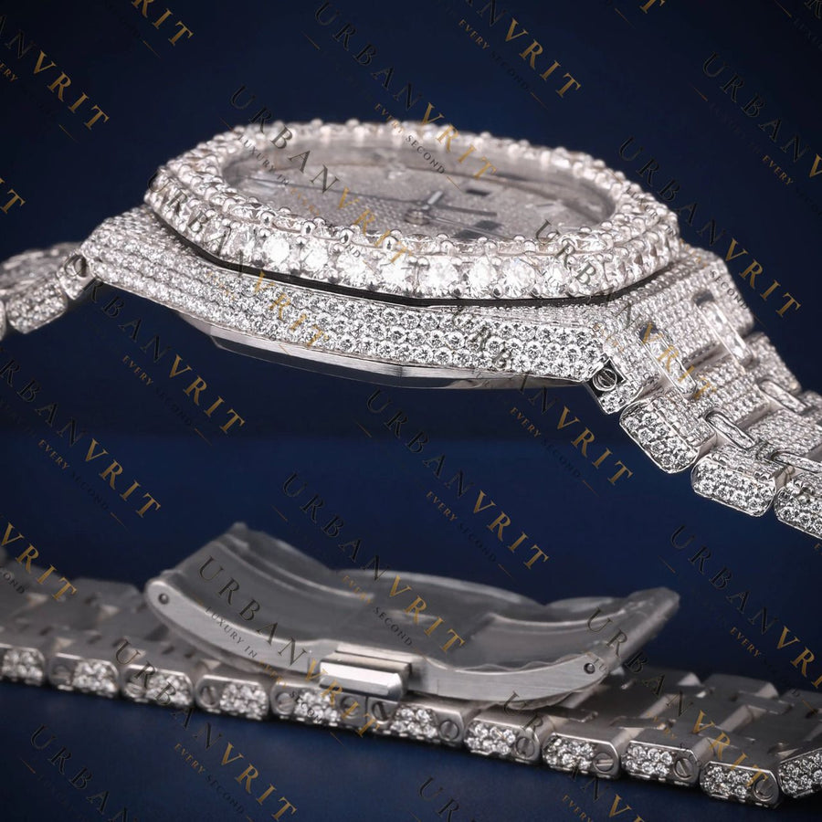 Classic Round VVS1 D Color Moissanite Watch