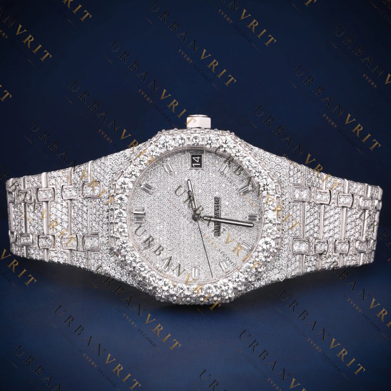 Classic Round VVS1 D Color Moissanite Watch