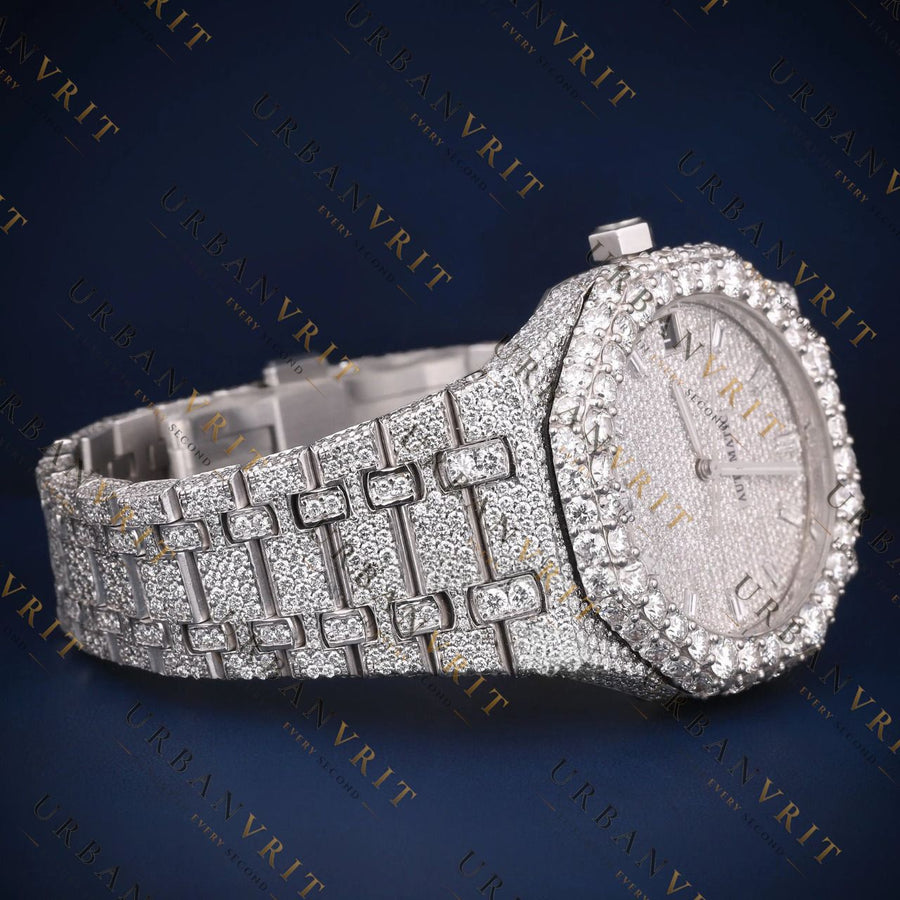 Classic Round VVS1 D Color Moissanite Watch