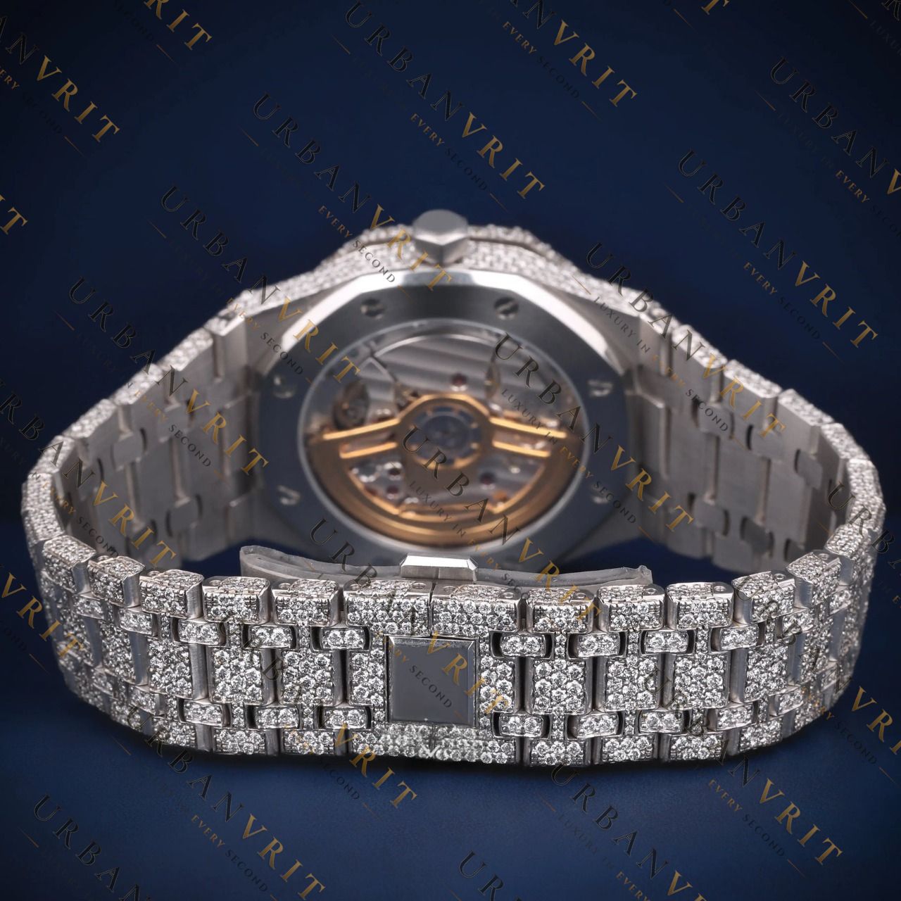 Classic Round VVS1 D Color Moissanite Watch