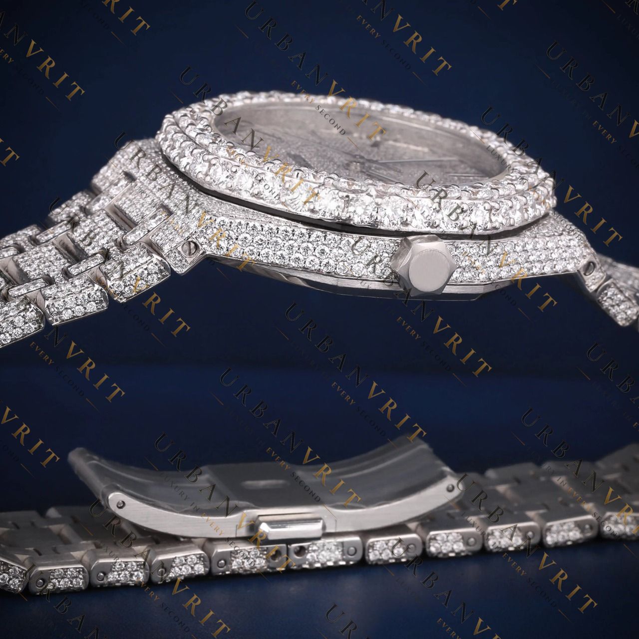 Classic Round VVS1 D Color  Moissanite Watch