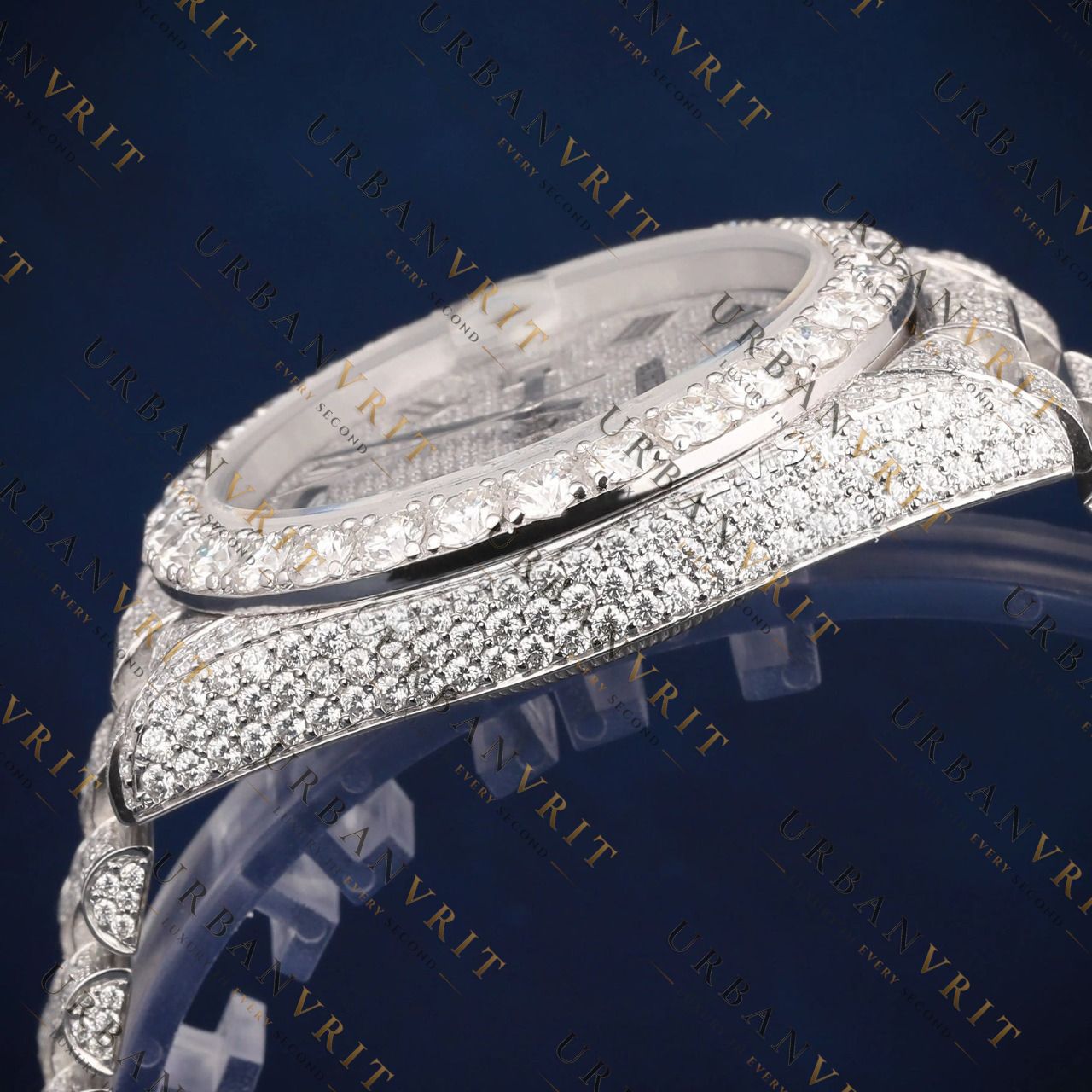 Iced Out Day-Date Roman VVS1 D Color Moissanite Watch